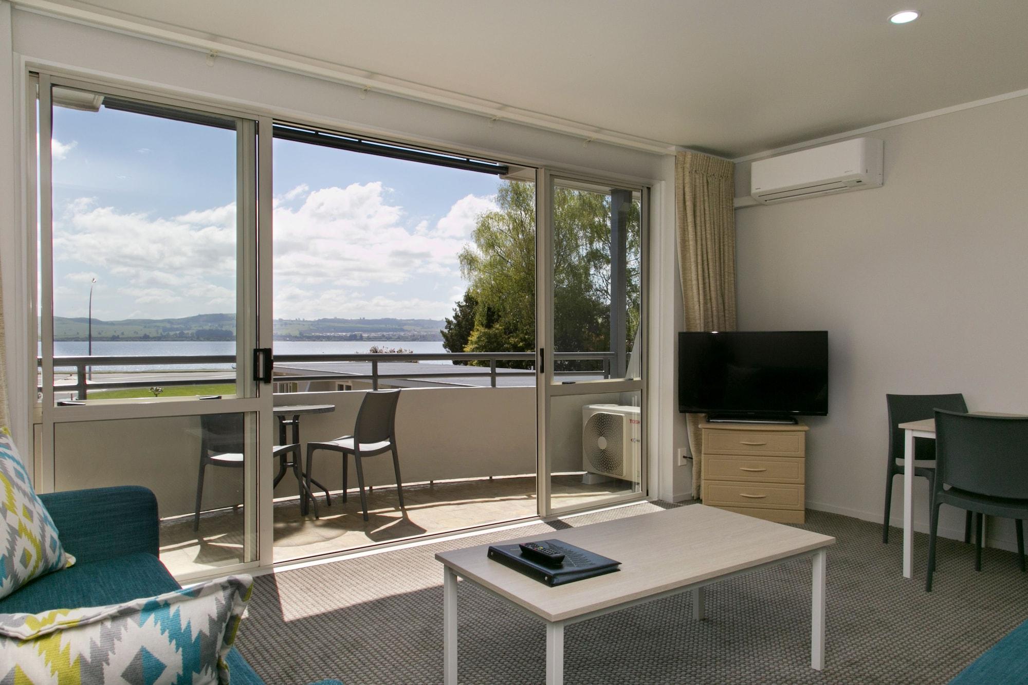 Anchorage Resort Taupo Nz Экстерьер фото