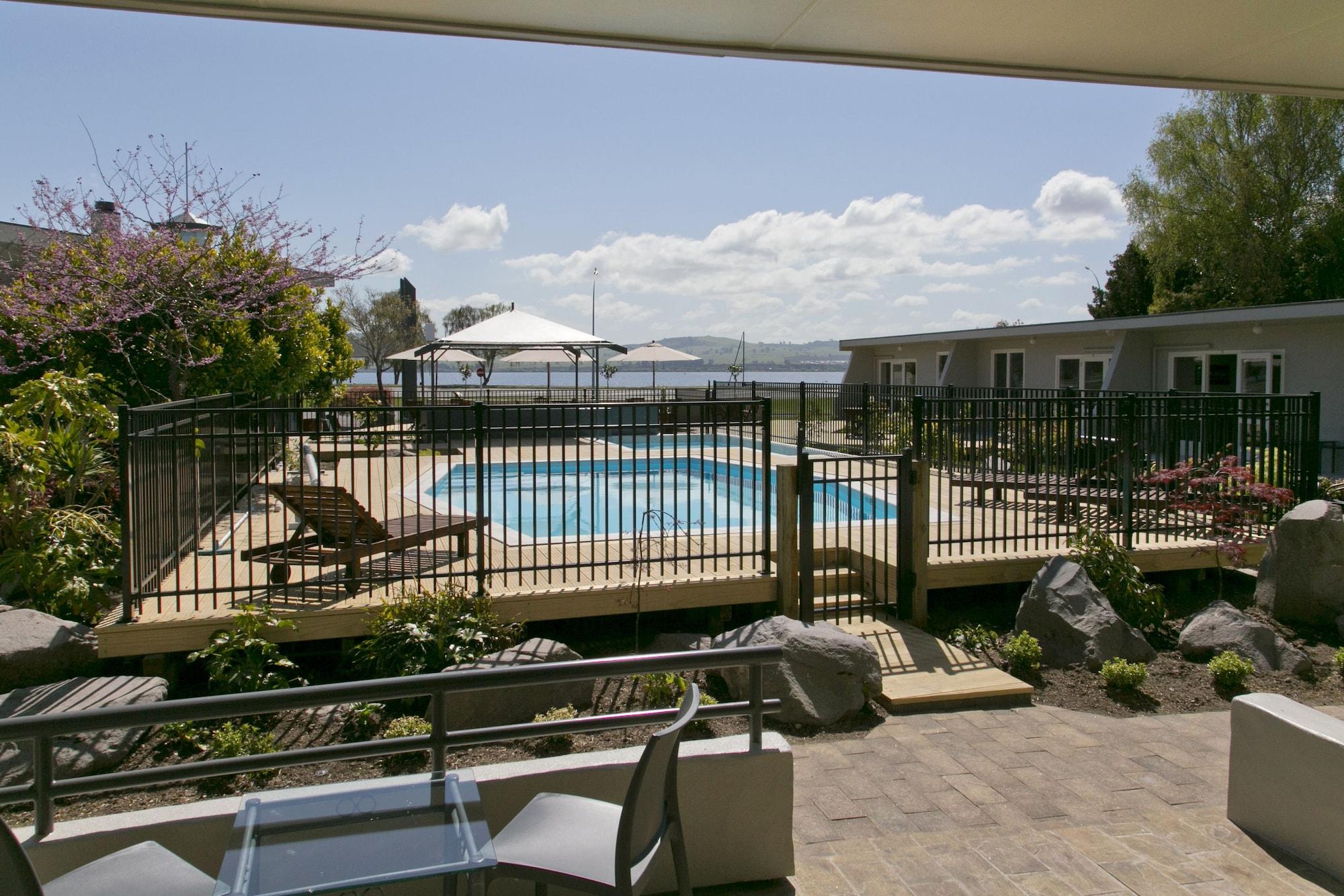 Anchorage Resort Taupo Nz Экстерьер фото