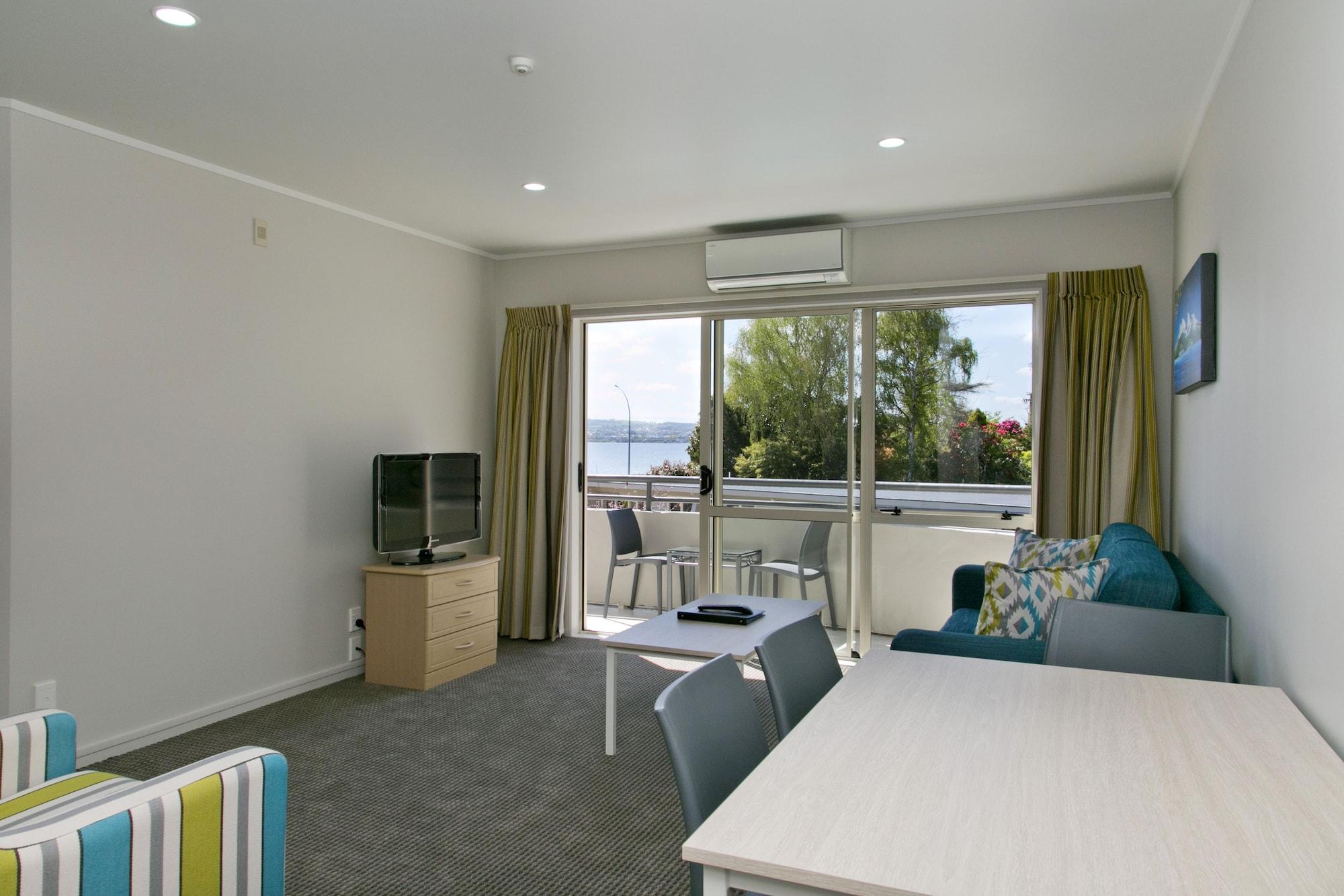 Anchorage Resort Taupo Nz Экстерьер фото